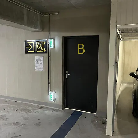 Ambre Appart-wifi-terrasse-parking-terrasse-2 Couchages Apartamento *