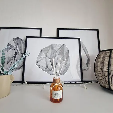 Ambre Appart-wifi-terrasse-parking-terrasse-2 Couchages 아파트 라로셸