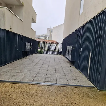 Ambre Appart-wifi-terrasse-parking-terrasse-2 Couchages Apartment